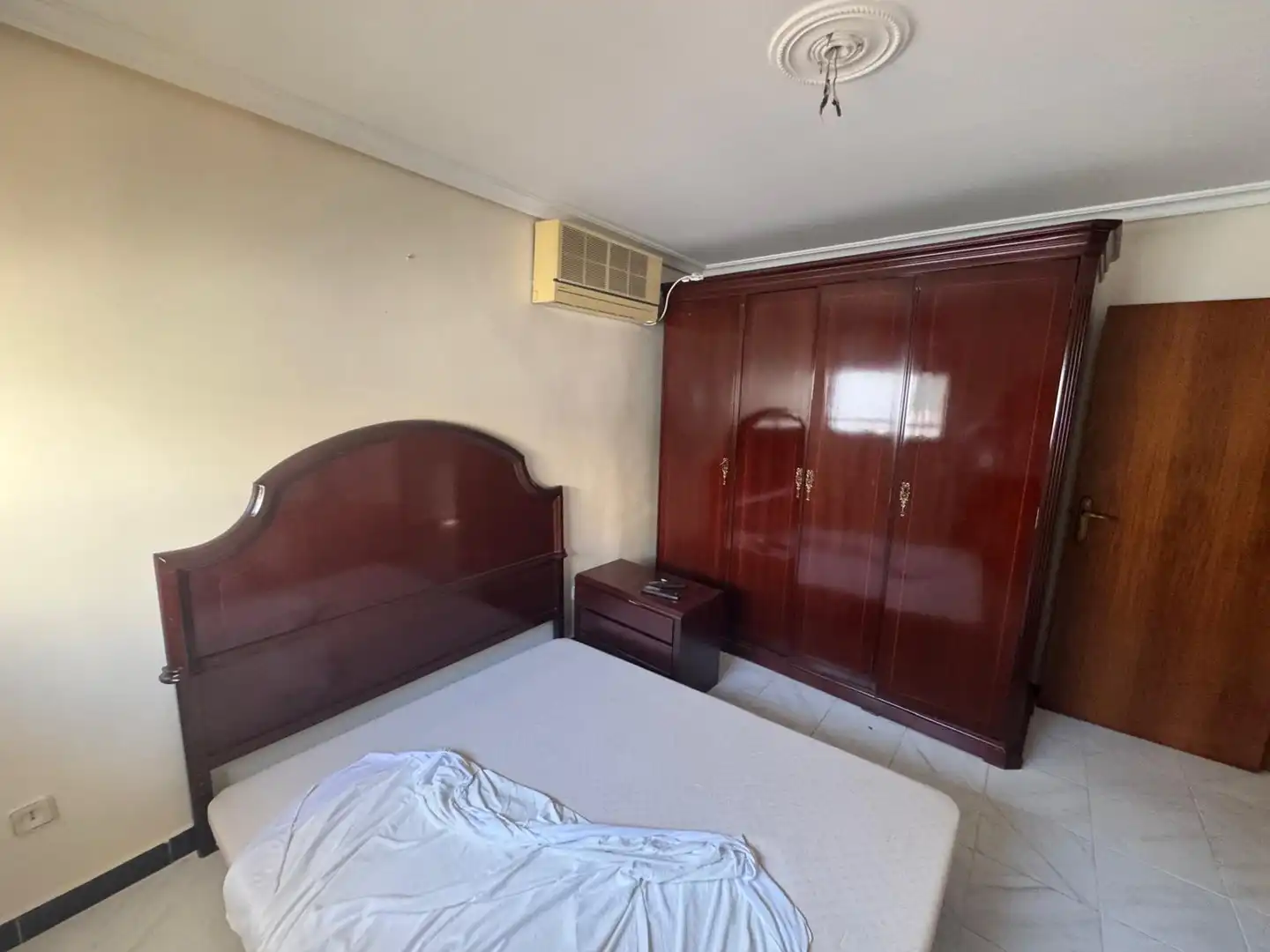 Habitación de Casa o chalet en venta en Sevilla con Trastero