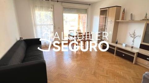 Foto 2 de Piso de alquiler en Jupiter , Restón I - Restón II, Valdemoro