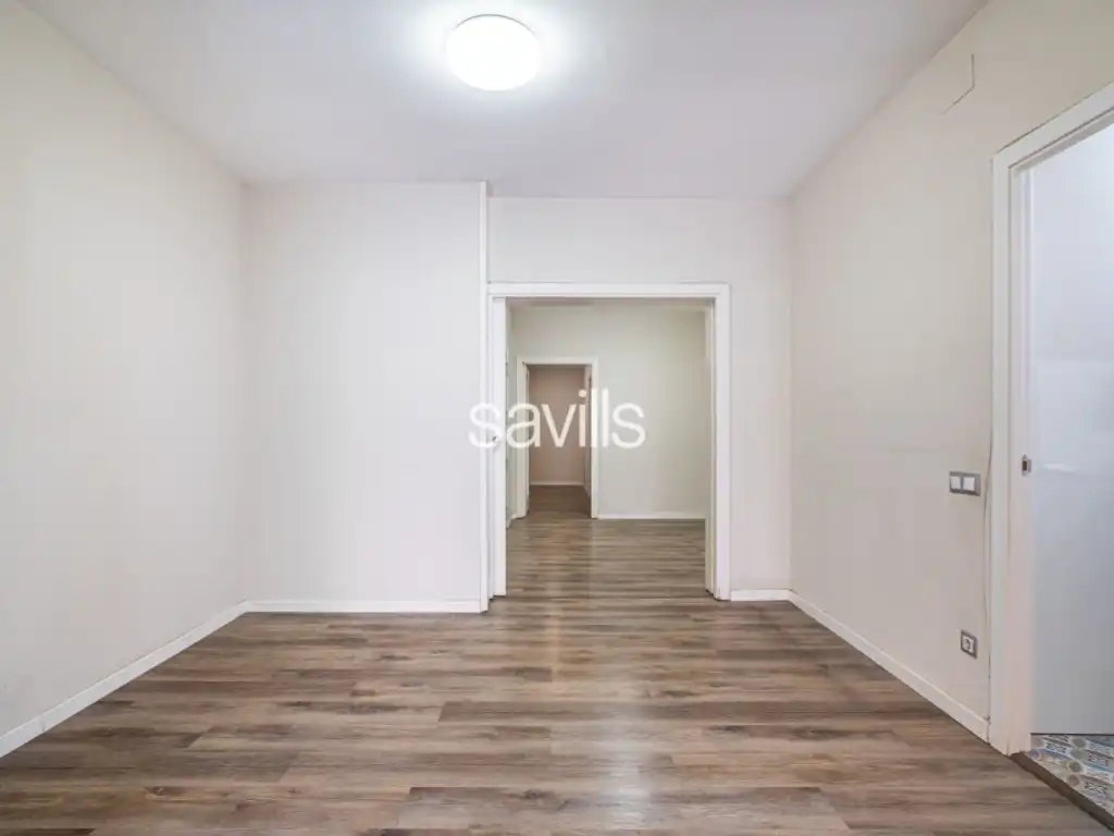 Habitación de Apartamento en venta en Barcelona con Aire acondicionado, Horno y Balcón