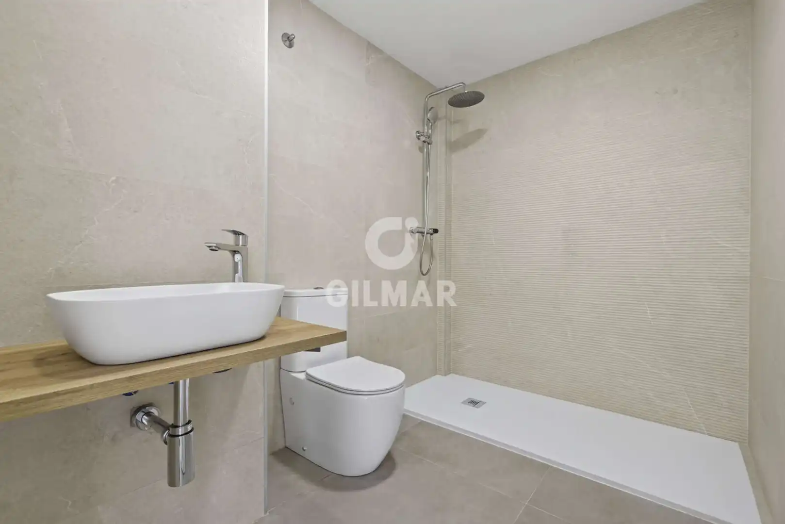 Bathroom of Flat for sale in Sevilla