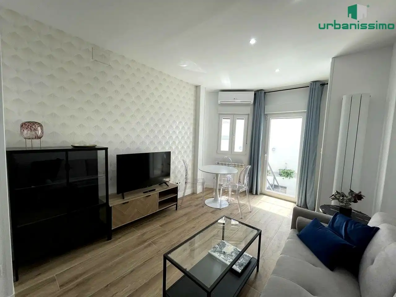 Sala de estar de Apartamento de alquiler en Madrid con Aire acondicionado, Calefacción y Terraza