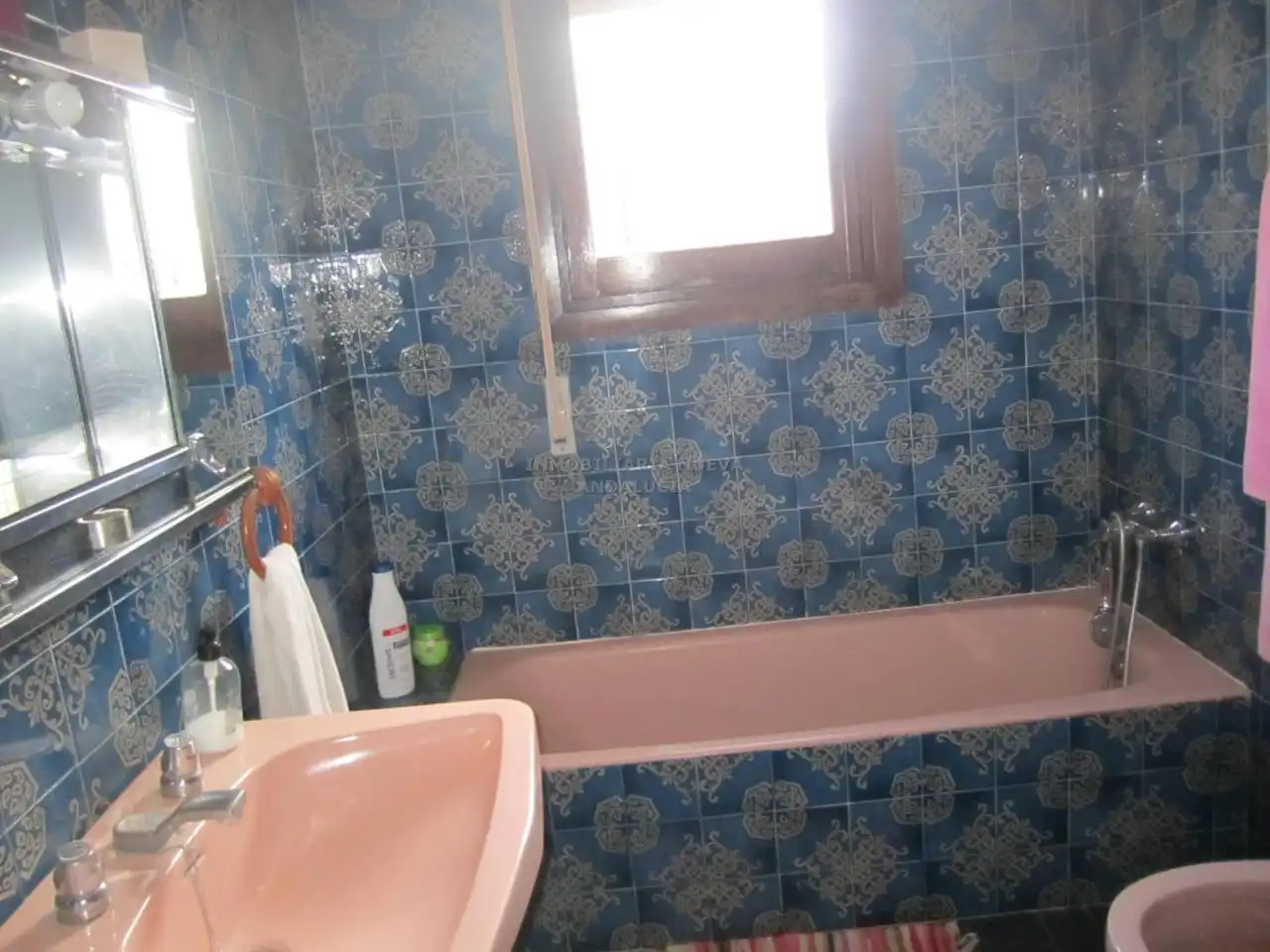Baño de Casa o chalet de alquiler en Almería con Terraza y Amueblado