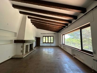 Living room of House or chalet for sale in Cebreros  with Terrace and Swimming Pool