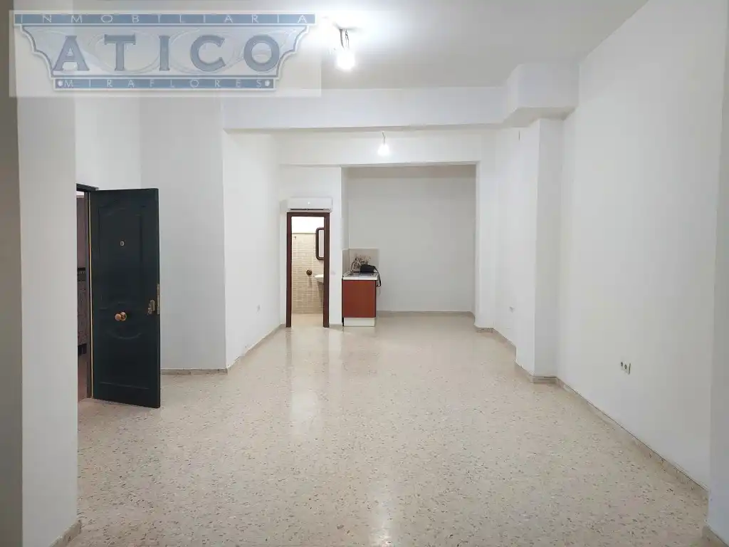 Local comercial en venda a Macarena