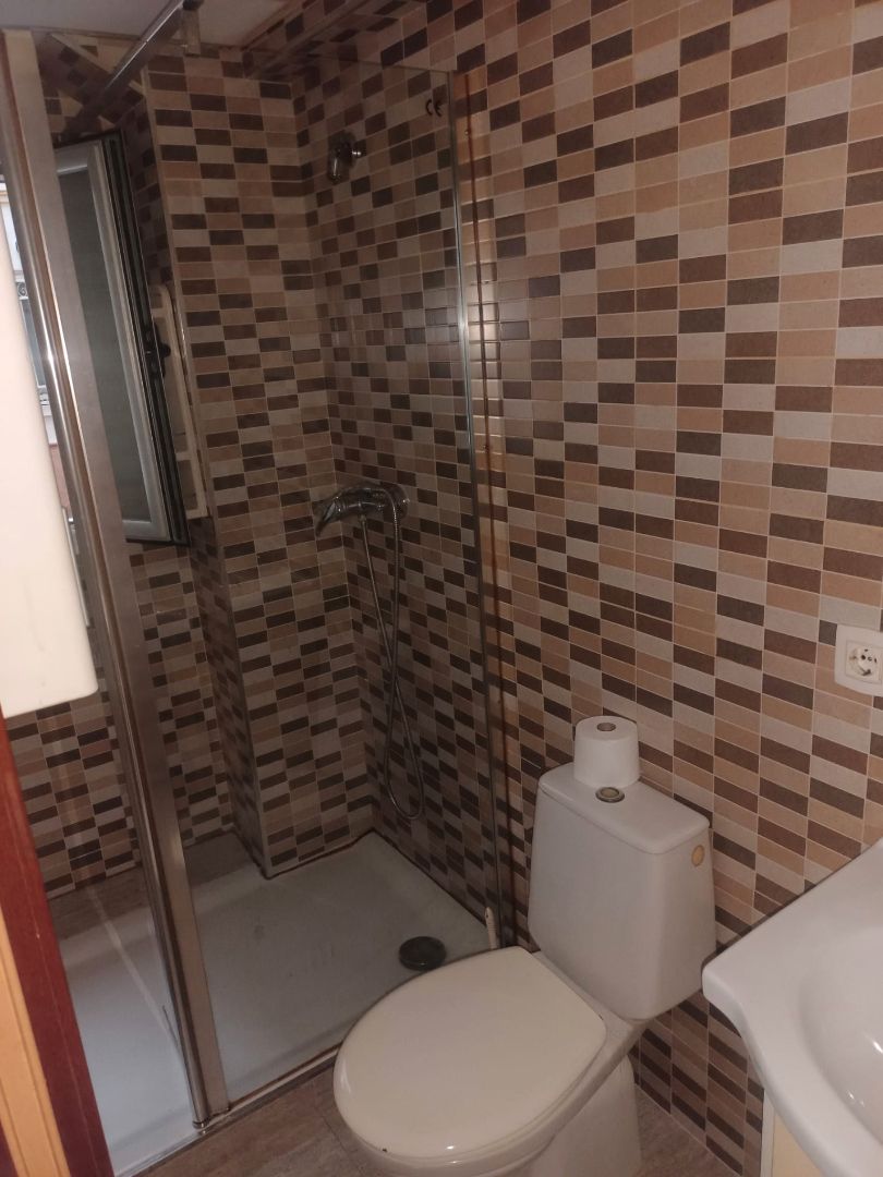 Bathroom of Flat for sale in  Zaragoza Capital  with Heating