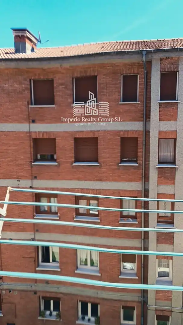 Piso de alquiler en N/A, Sama