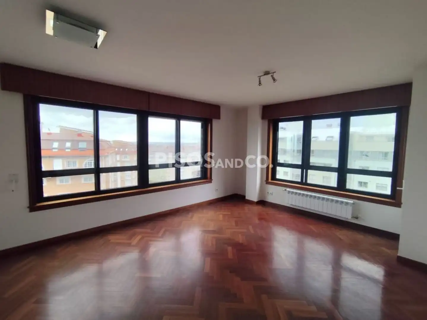 Piso de alquiler en A Coruña Capital  con Calefacción y Trastero