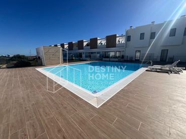 Duplex avec piscine à vendre à Drago