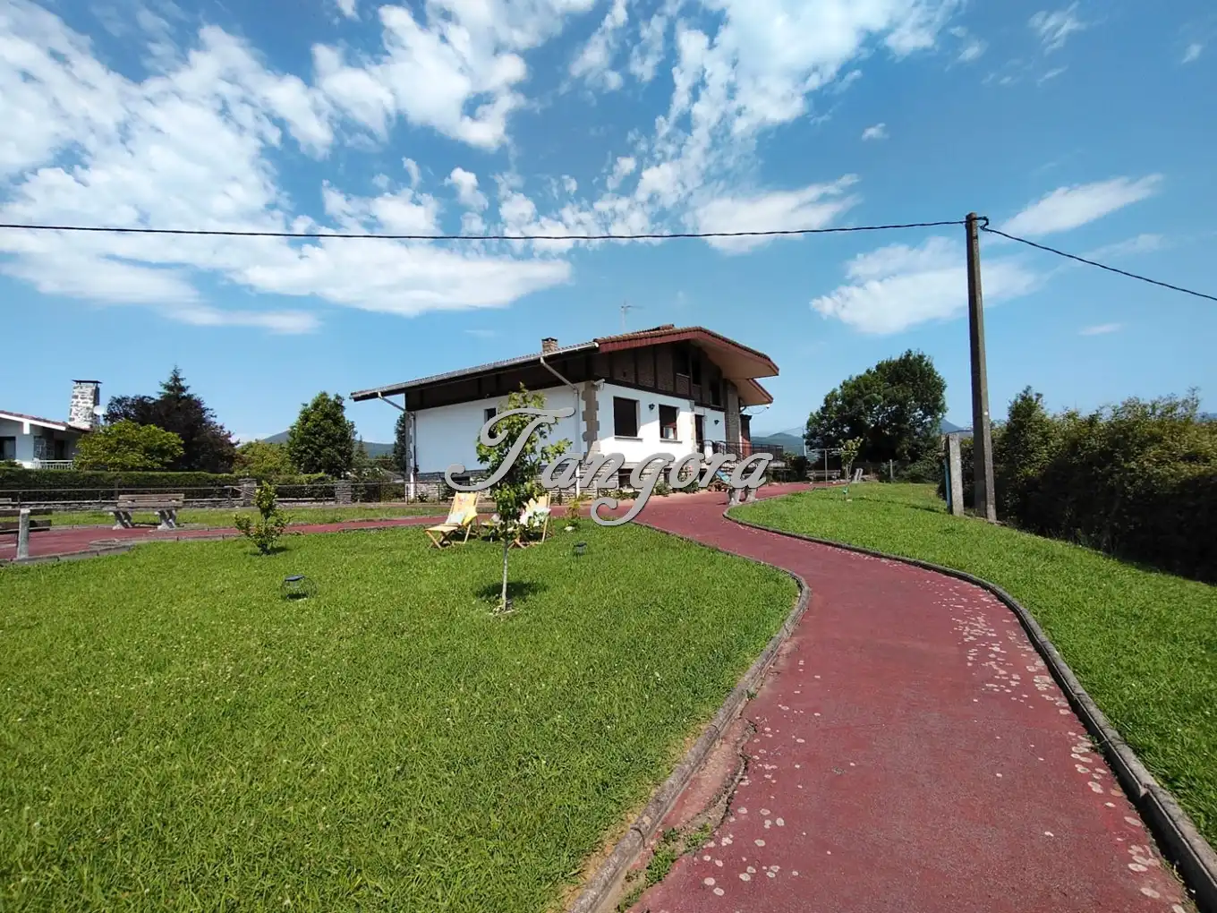 Vista exterior de Casa o xalet en venda en Busturia amb Calefacció, Jardí privat i Parquet
