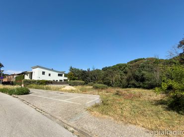 Wohnbaugrundstück zum Verkauf in Pou de la Torre 14