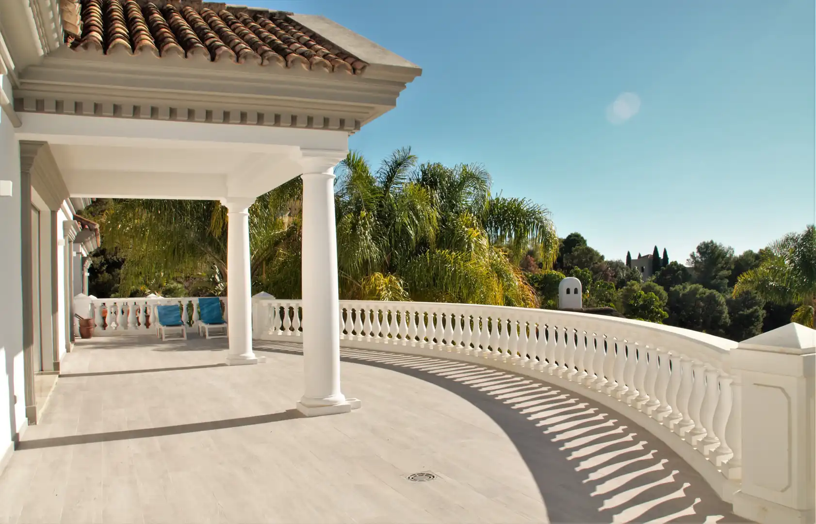Terrassa de Casa o xalet en venda en Benahavís amb Aire condicionat, Jardí privat i Piscina