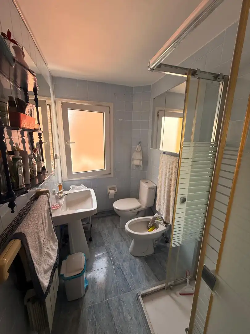 Baño de Piso en venta en Gijón  con Calefacción