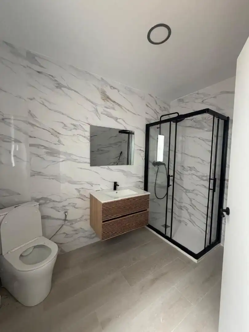 Baño de Piso en venta en Lleida con Terraza