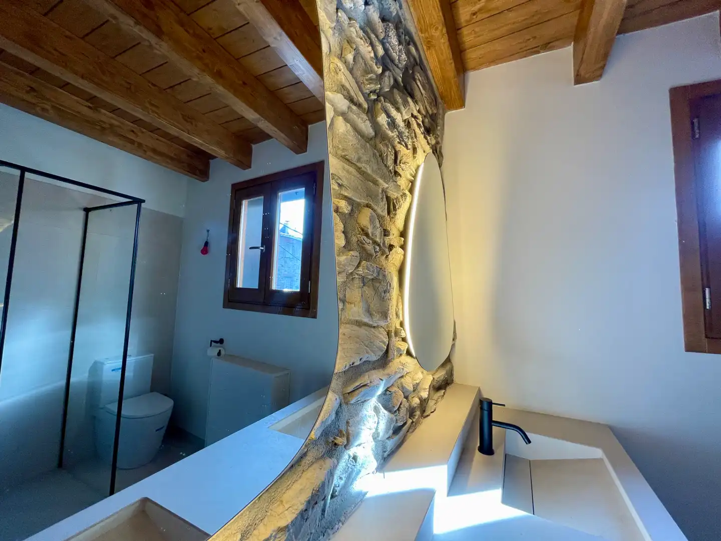 Baño de Finca rústica en venta en Setcases con Calefacción, Parquet y Trastero