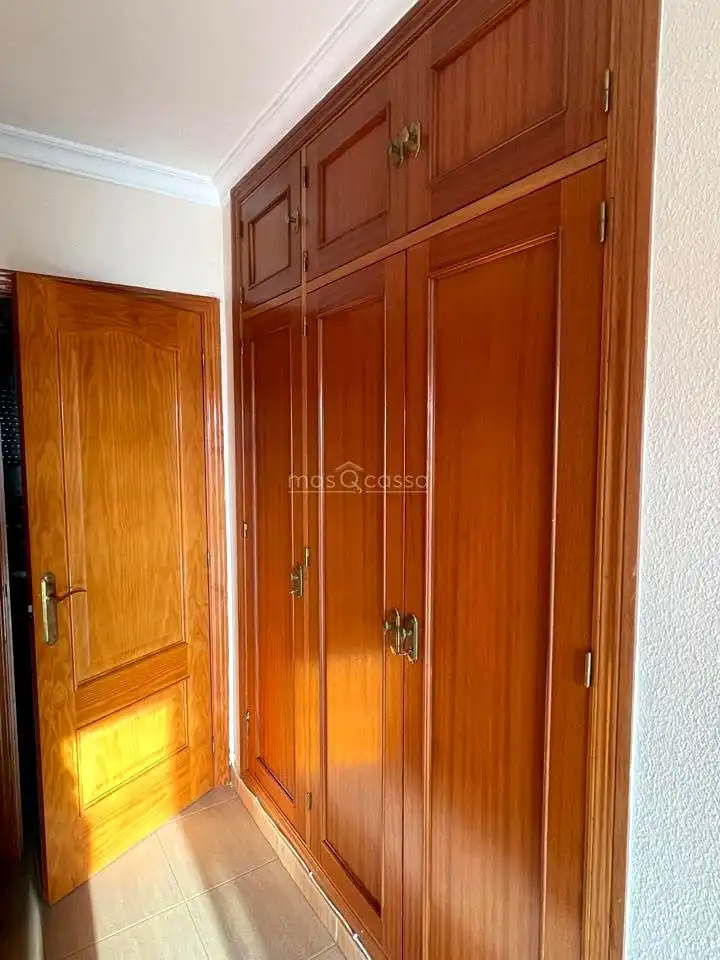 Flat for sale in La Línea de la Concepción  with Air Conditioner