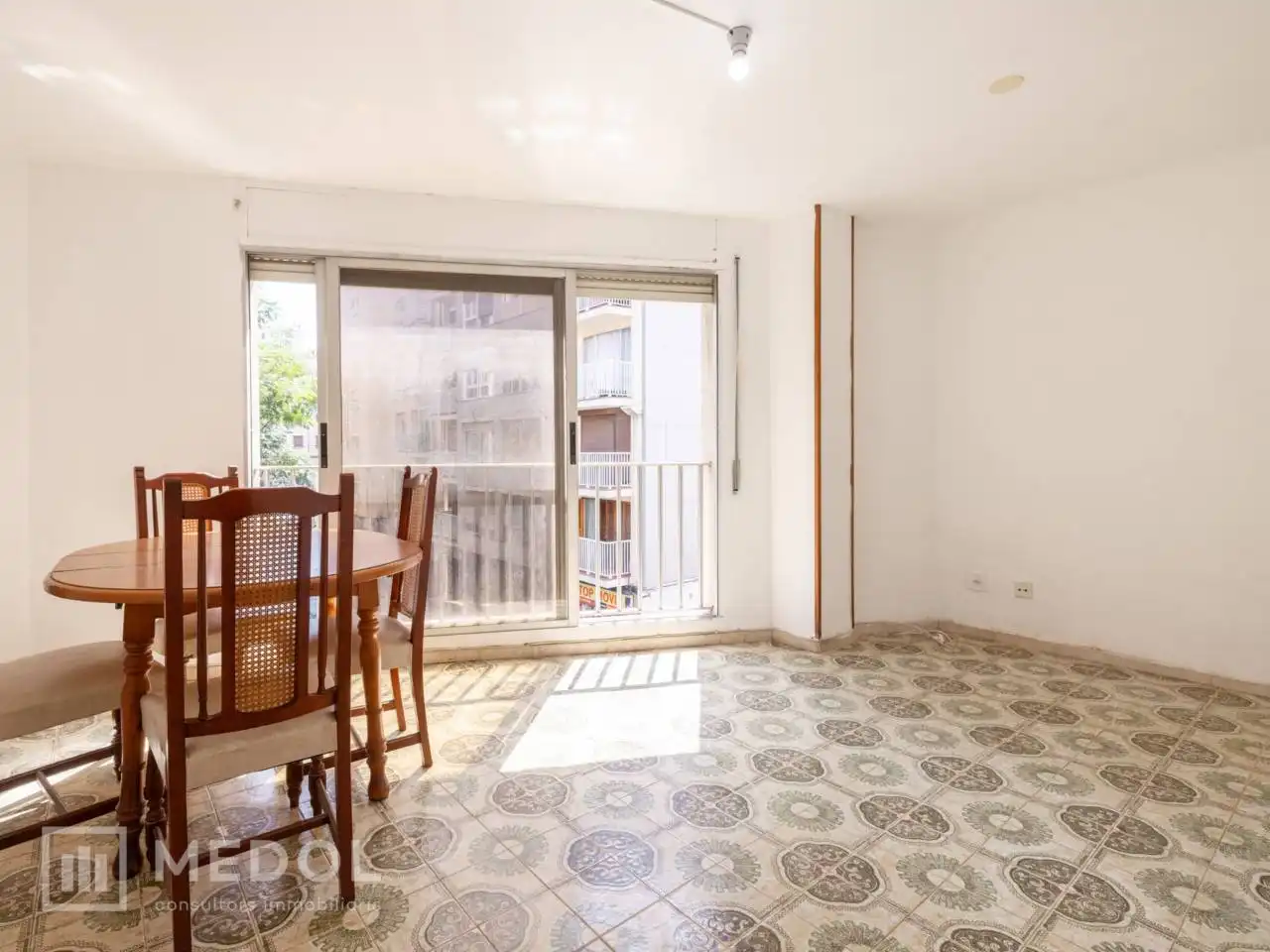 Flat for sale in Calle Sant Antoni Maria Claret 2, imagen 3