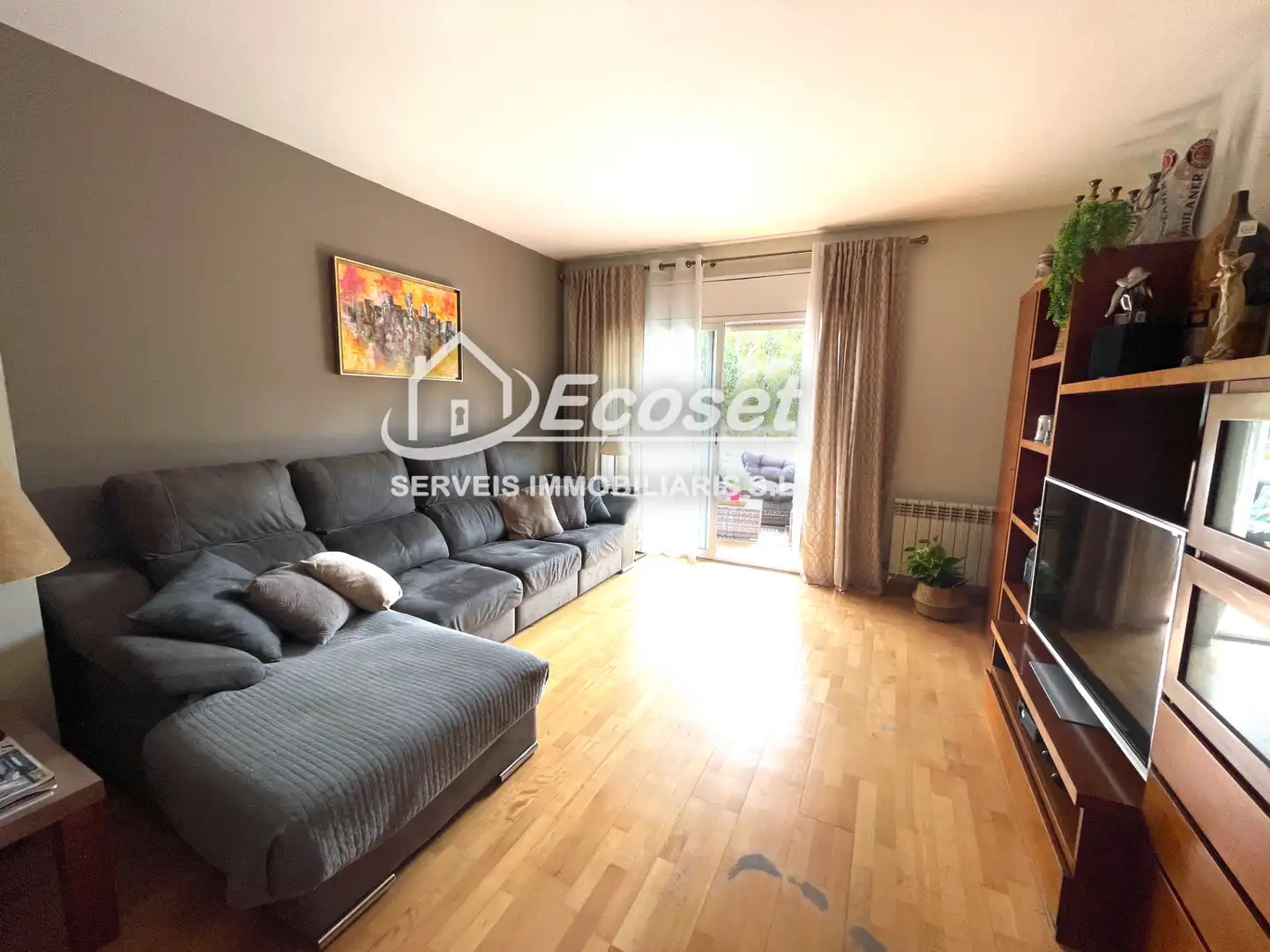 Sala d'estar de Pis en venda en Molins de Rei amb Aire condicionat, Calefacció i Parquet