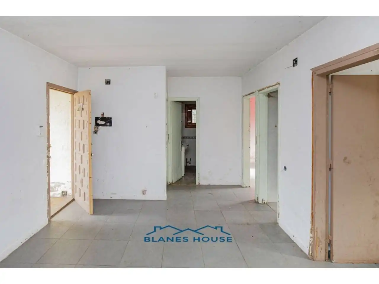Houses for sale in Calle Tortora, Riudarenes