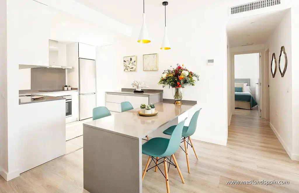 Menjador de Apartament en venda en Marbella amb Aire condicionat, Calefacció i Terrassa