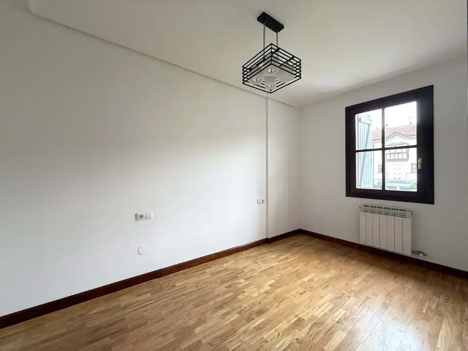 Habitación de Casa o chalet en venta en Legutio con Calefacción