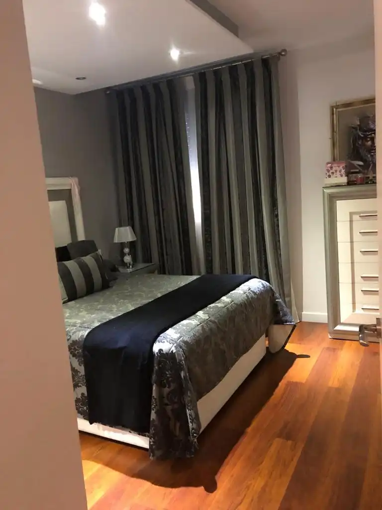 Habitación de Piso en venta en Sevilla con Trastero y Piscina