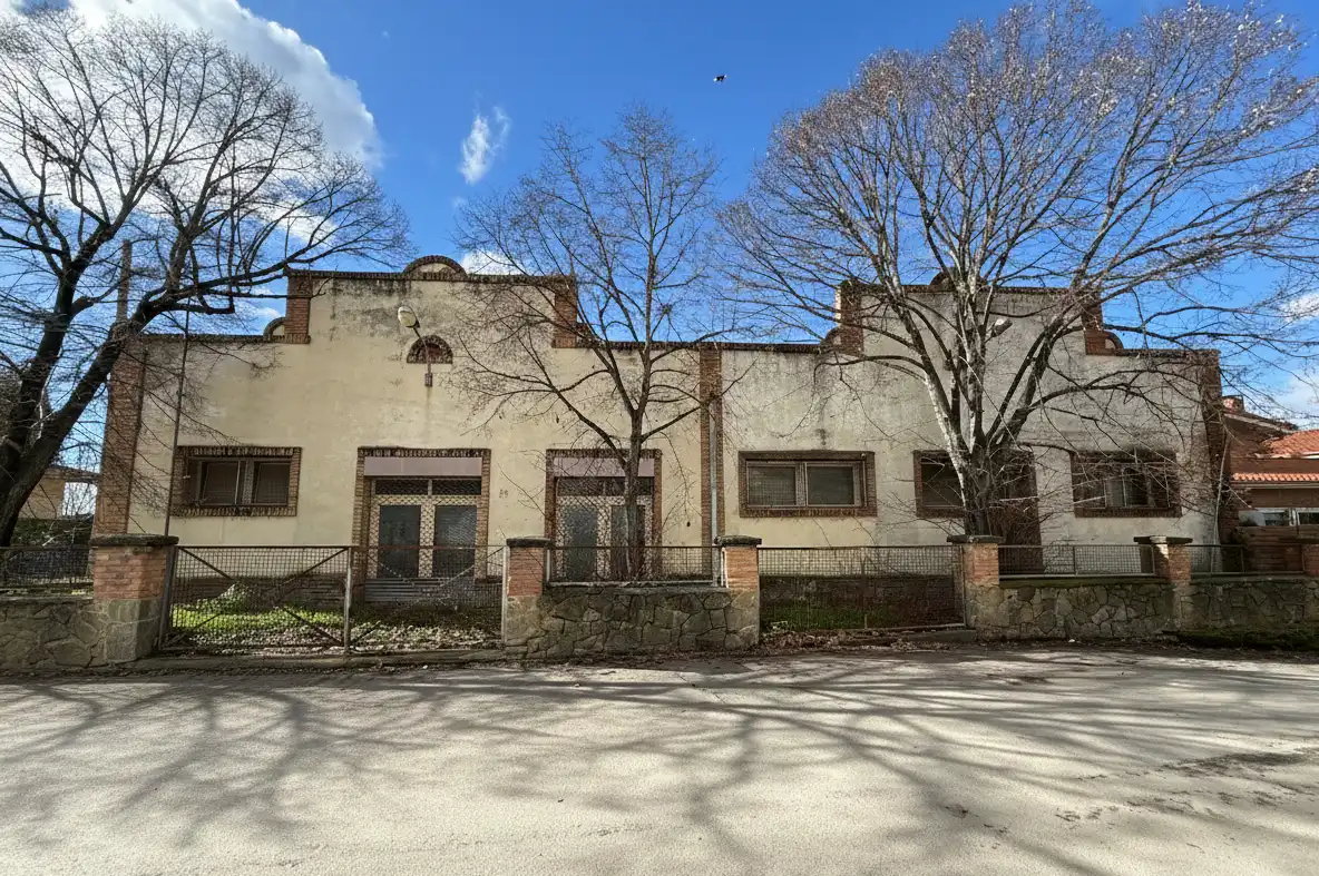 Exterior view of Industrial buildings for sale in Roda de Ter