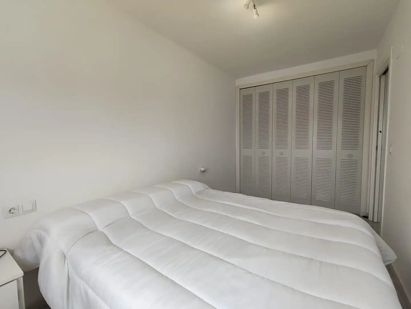 Apartment with pool for sale in Playa de Poniente, imagen 16