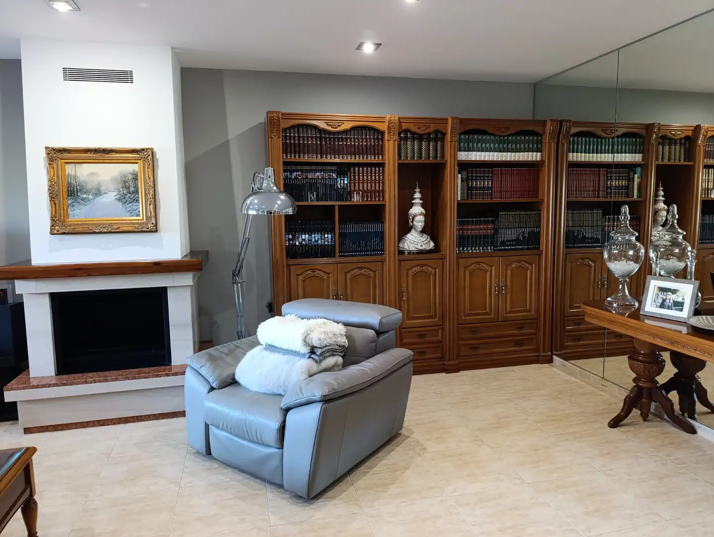Sala de estar de Casa o chalet en venta en Pineda de Mar con Aire acondicionado, Calefacción y Jardín privado
