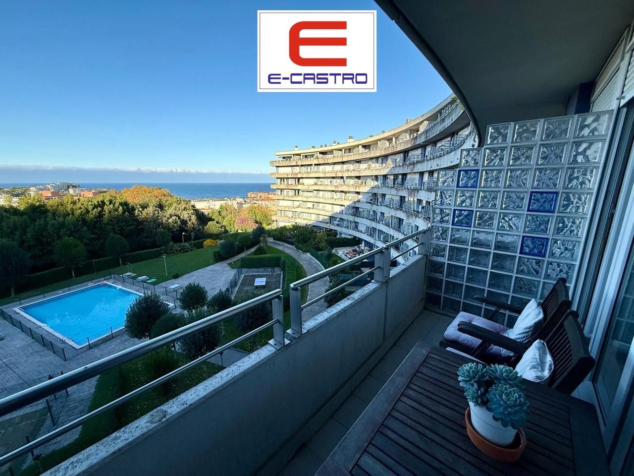 Terrassa de Pis en venda en Castro-Urdiales amb Calefacció, Terrassa i Traster