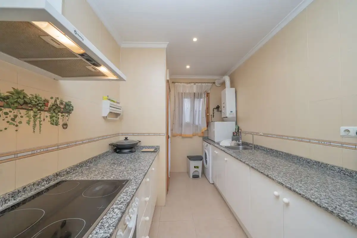 Cocina de Planta baja en venta en Dénia con Aire acondicionado, Calefacción y Terraza