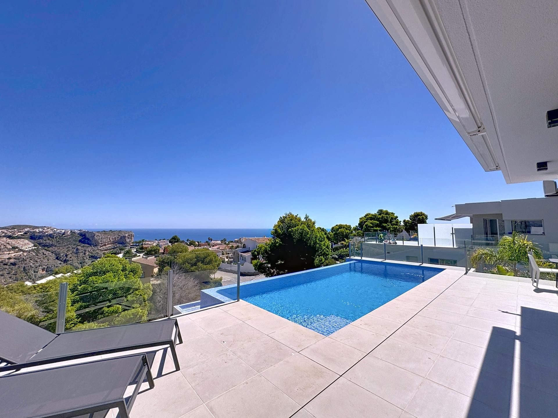 Piscina de Casa o chalet en venta en Benitachell / El Poble Nou de Benitatxell con Aire acondicionado, Calefacción y Jardín privado