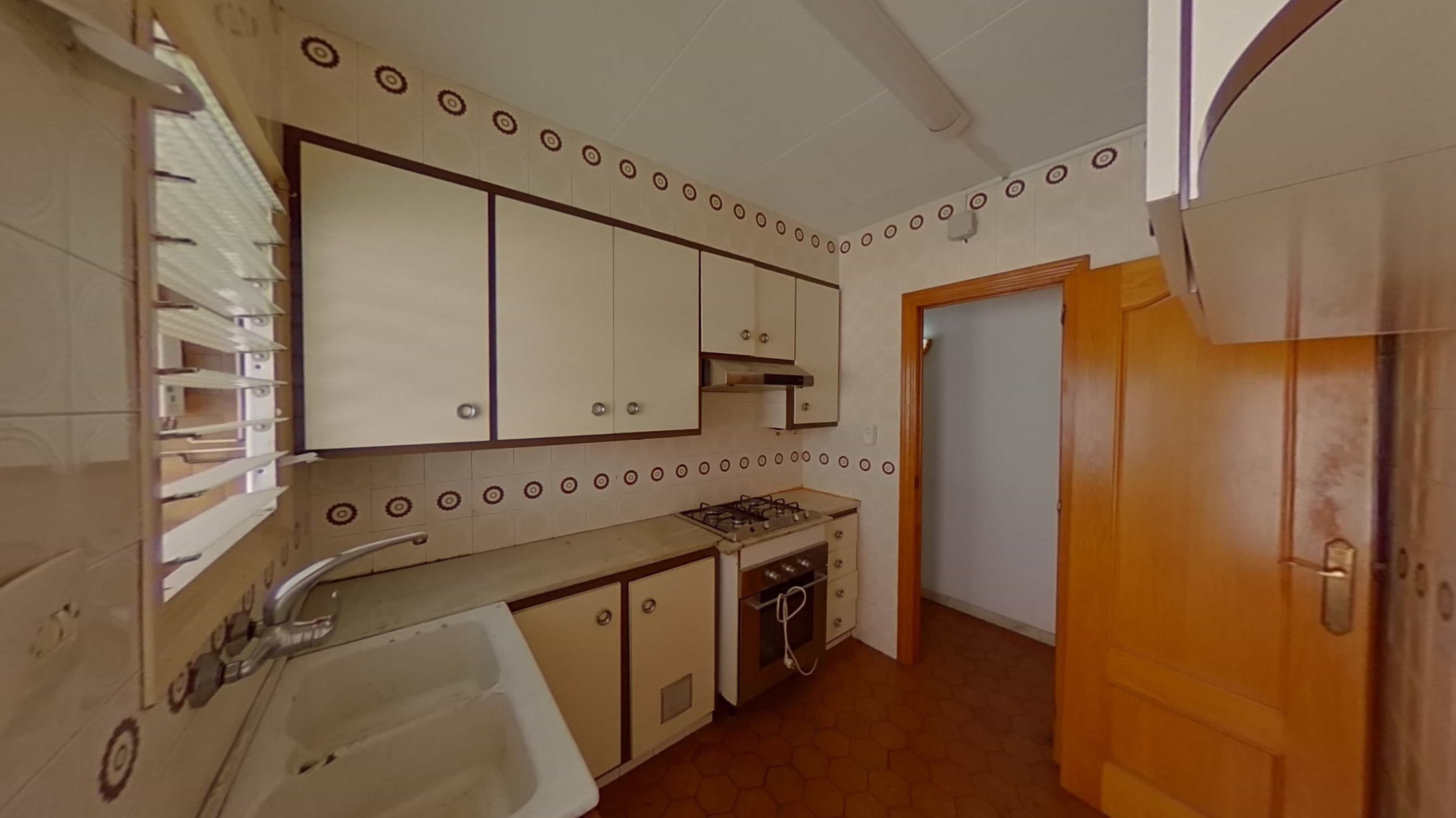 Kitchen of Flat for sale in Rubí  with Terrace