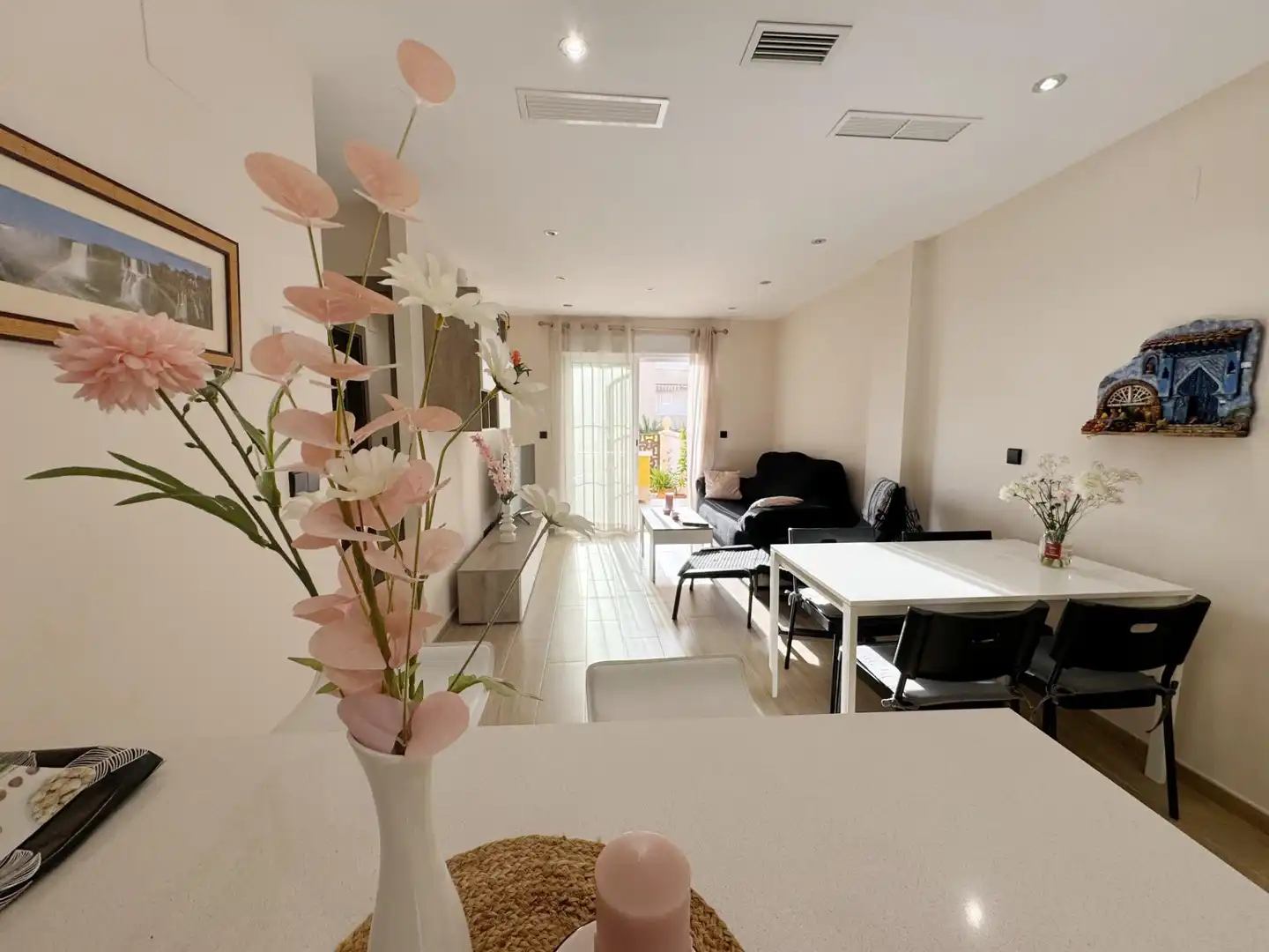 Sala de estar de Planta baja de alquiler en El Campello con Aire acondicionado, Calefacción y Jardín privado