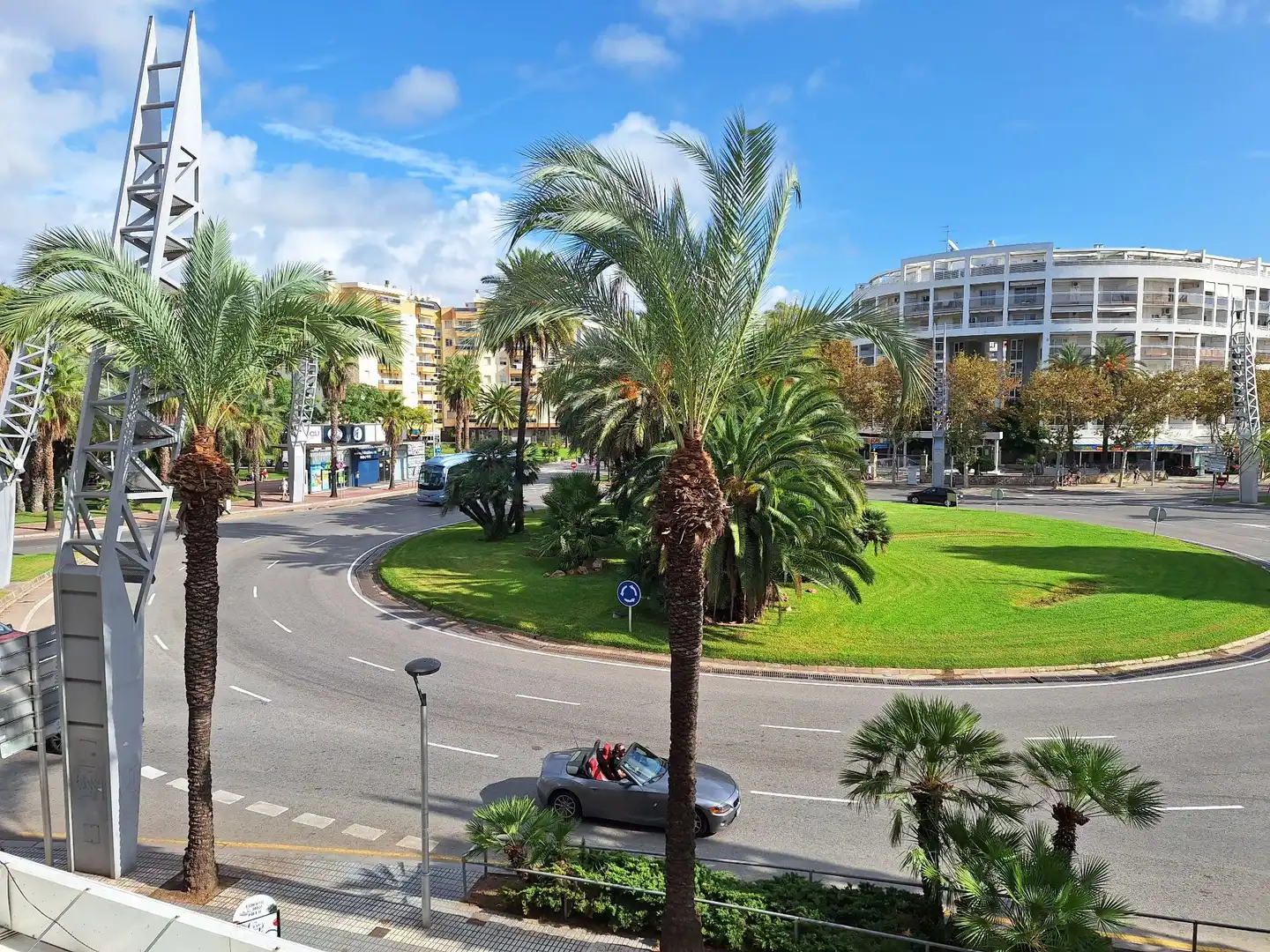 Außenansicht von Wohnungen zum Verkauf in Salou mit Klimaanlage, Heizung und Terrasse