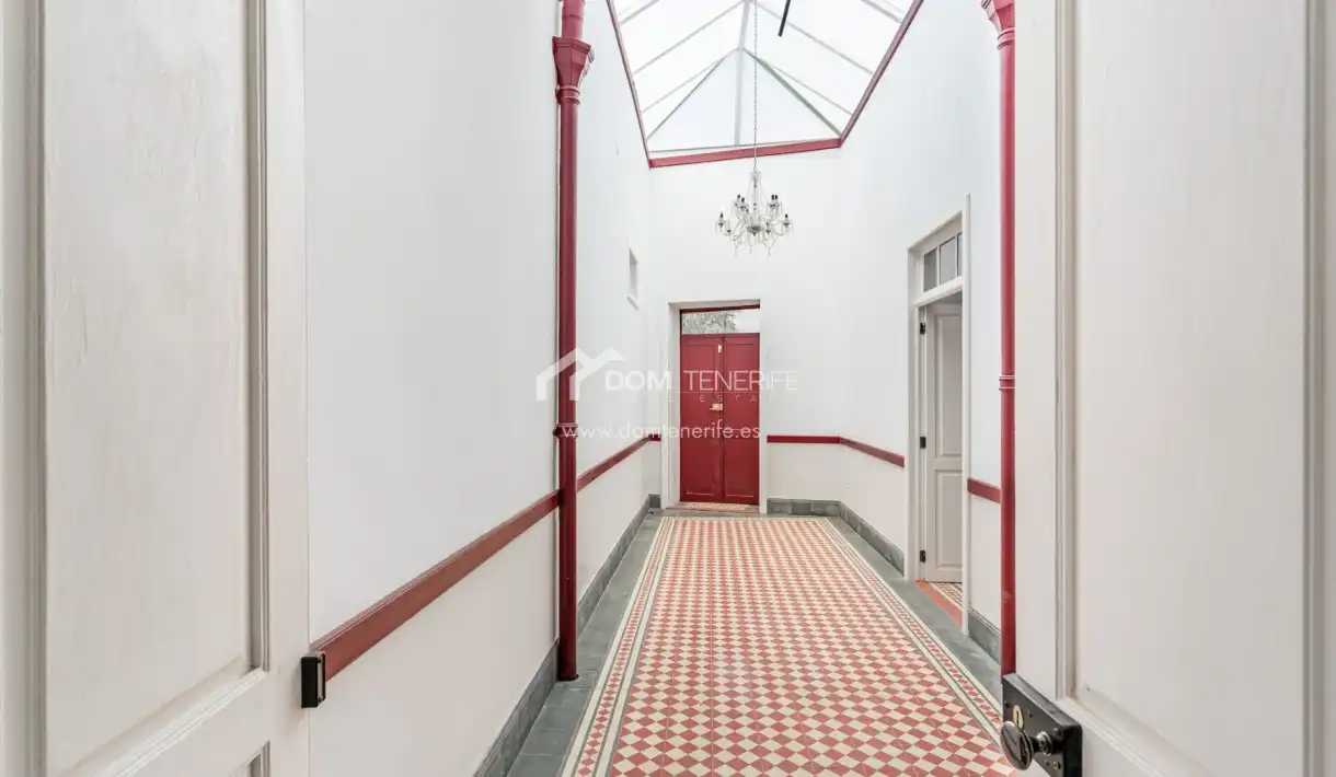 Casa o chalet en venta en San Miguel de Abona con Terraza, Trastero y Horno