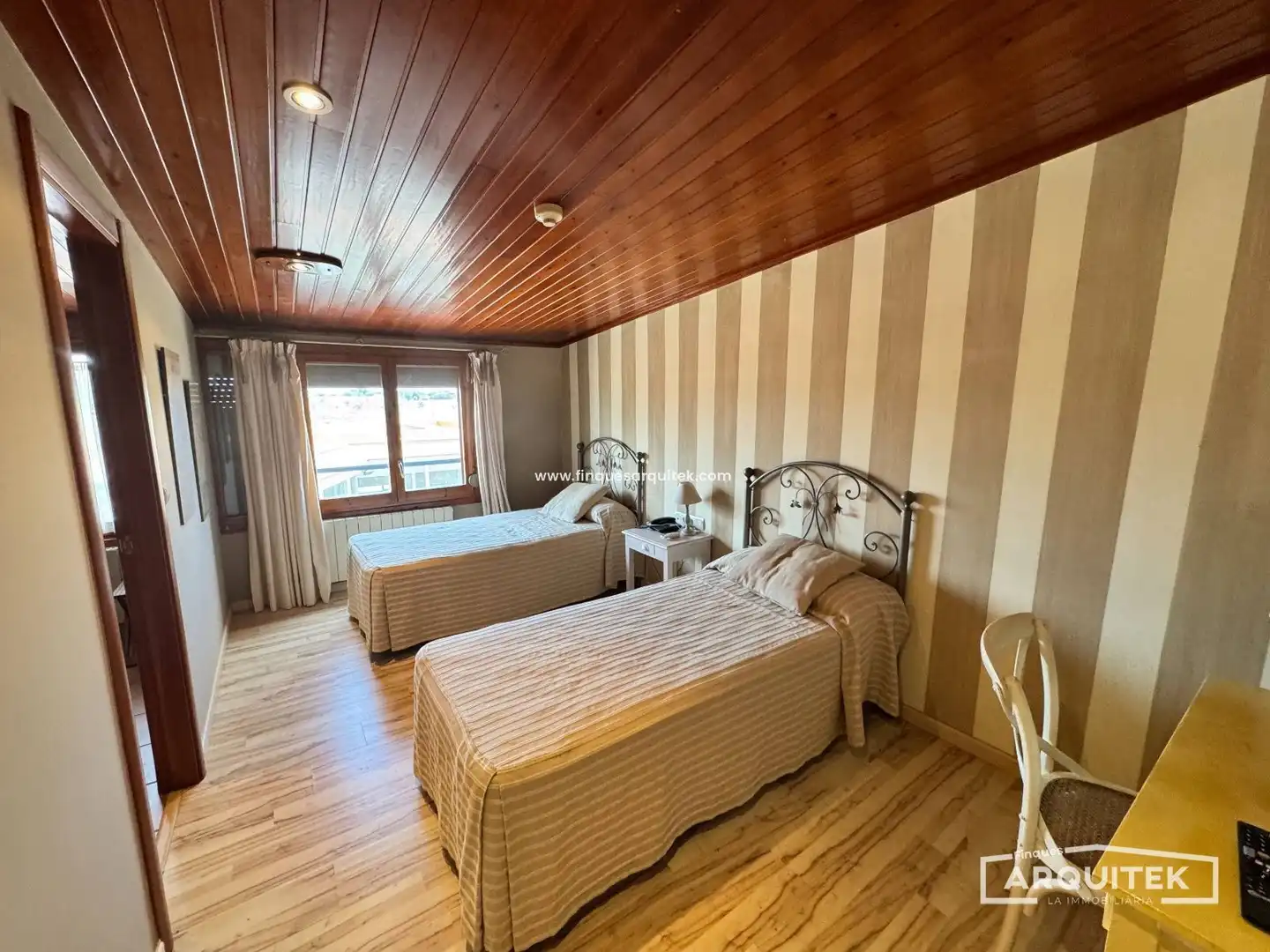 Habitación de Casa o chalet en venta en Monzón con Aire acondicionado, Calefacción y Jardín privado