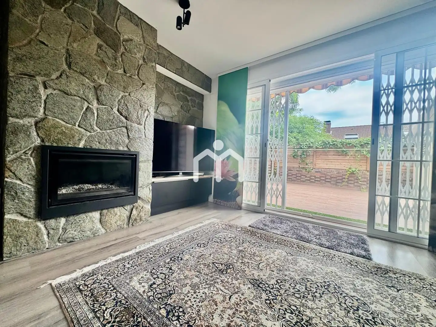 Sala de estar de Casa o chalet en venta en Badalona con Aire acondicionado, Calefacción y Jardín privado