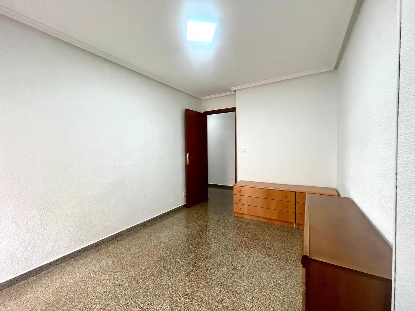 Piso de alquiler en Avenida de Ausiàs March, San Crispín