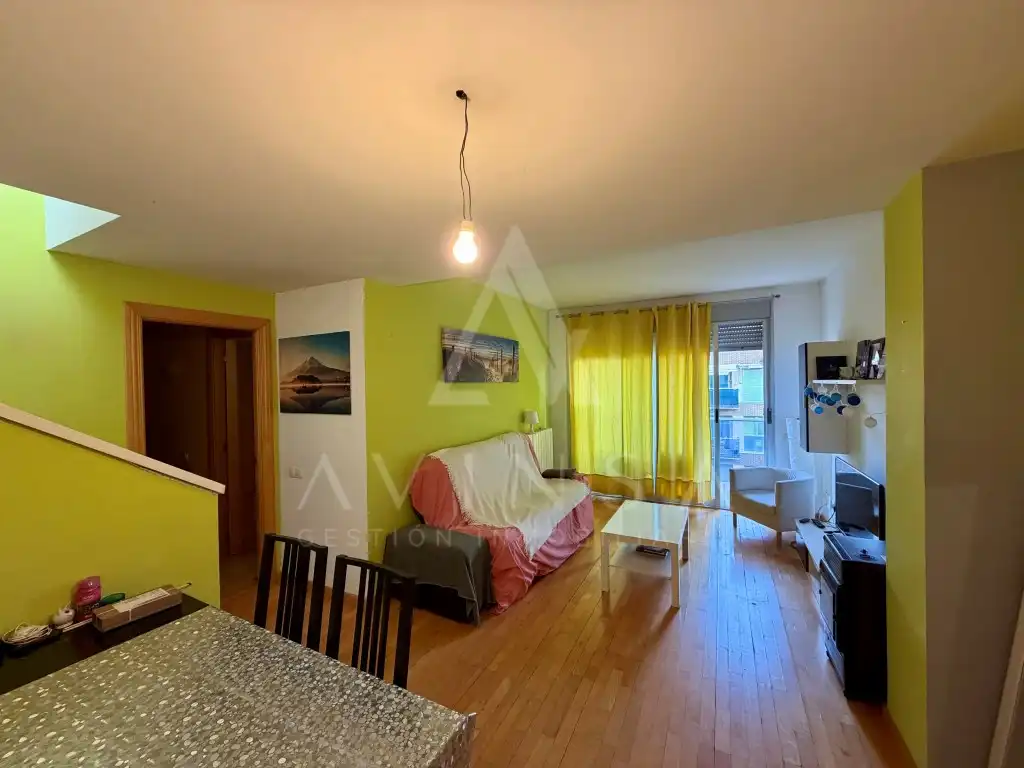 Sala d'estar de Àtic en venda en Yebes