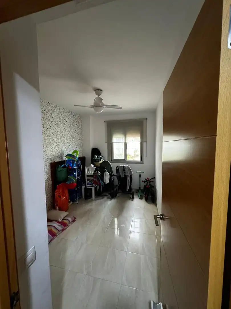 Dormitori de Pis en venda en Puerto Real amb Aire condicionat, Moblat i Forn