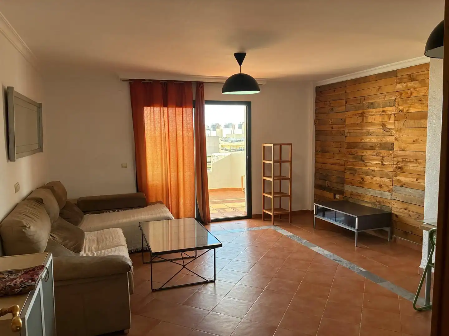 Sala d'estar de Pis en venda en Playamar - Benyamina