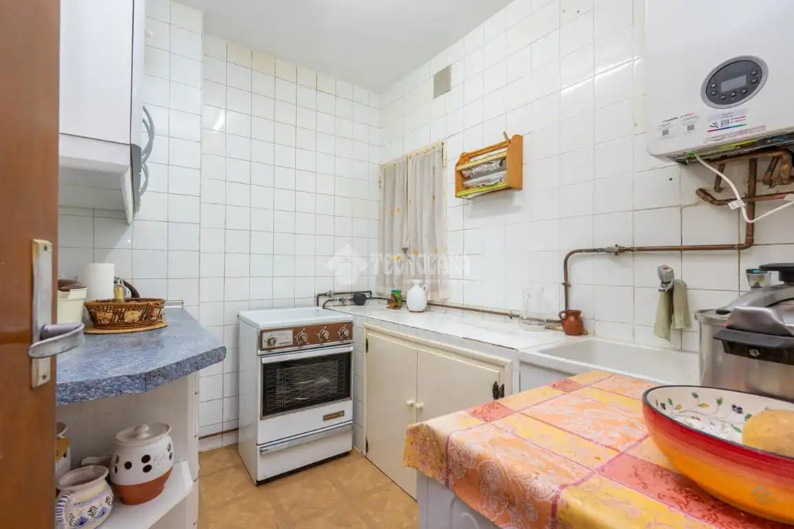 Cocina de Piso en venta en Miraflores de la Sierra con Calefacción