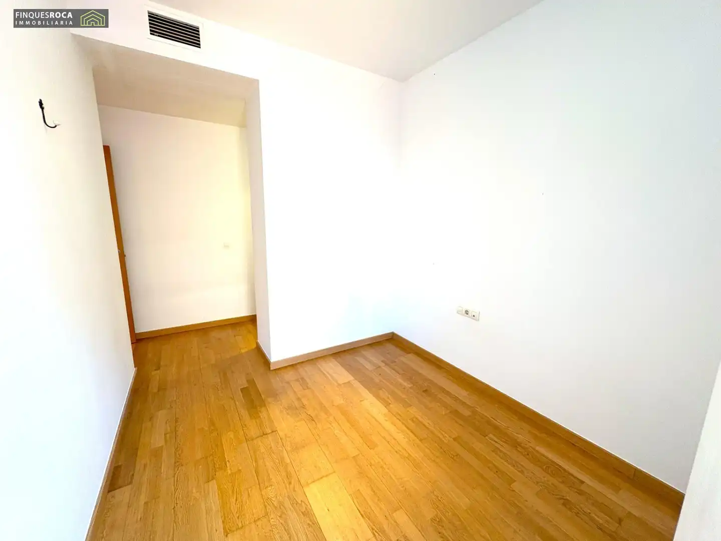 Bedroom of Flat for sale in La Ràpita  with Air Conditioner, Parquet flooring and Terrace