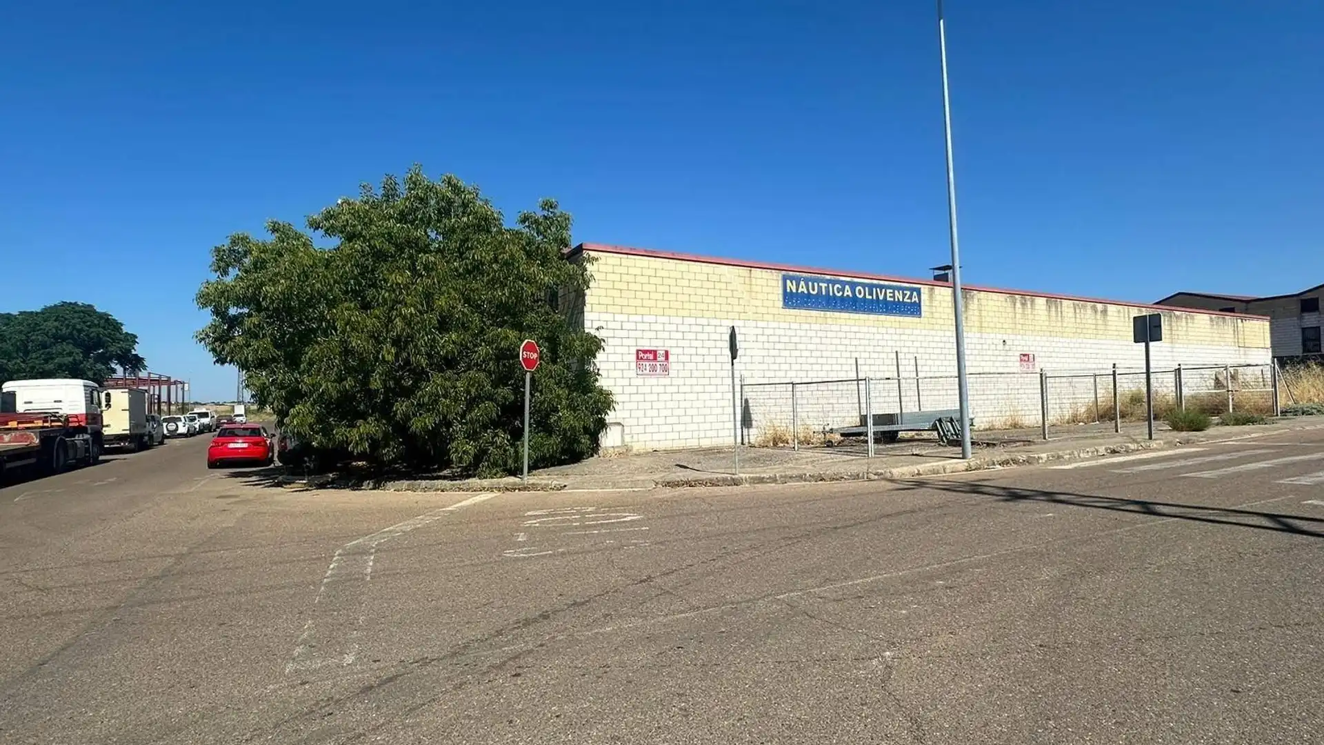 Exterior view of Industrial buildings for sale in Olivenza