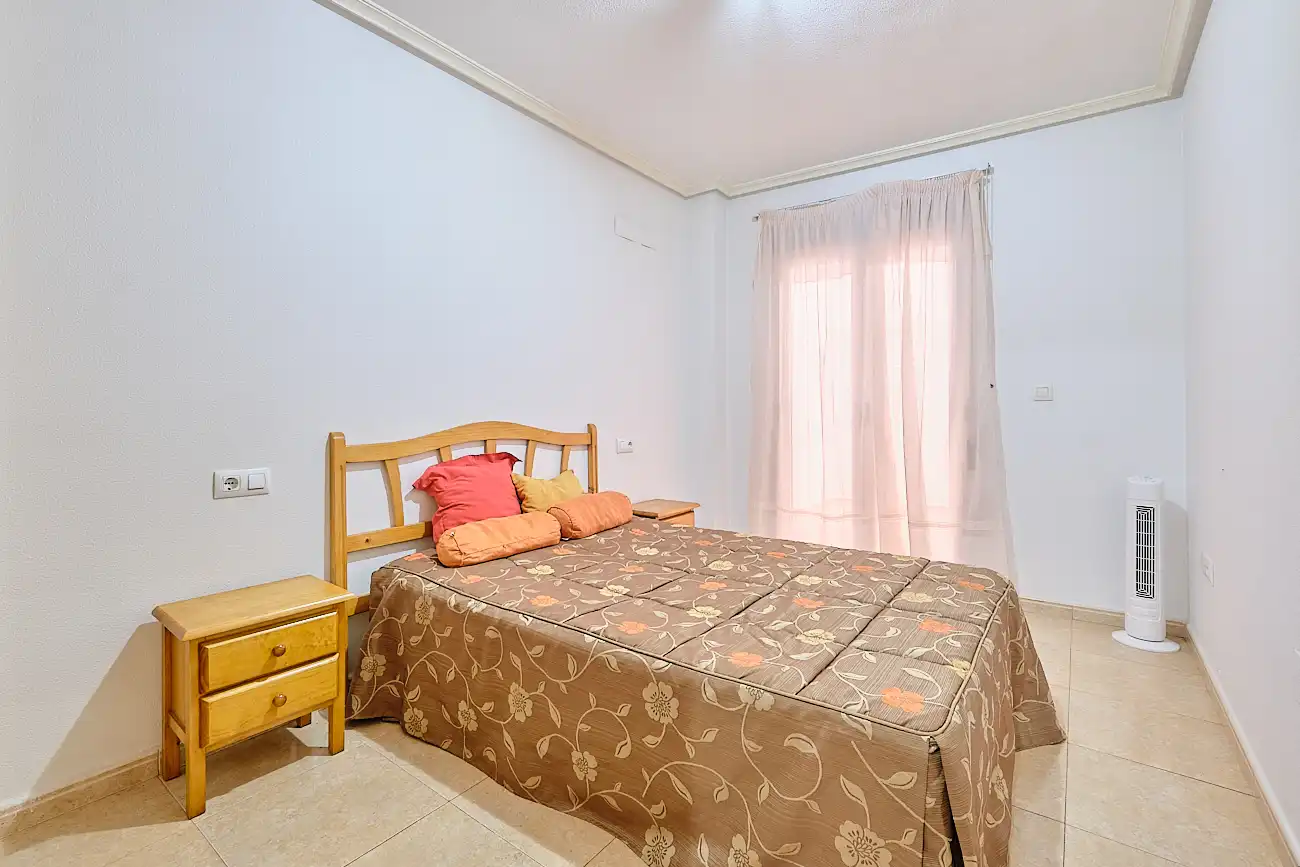 Apartamento en venta en Calle Almudena, Antonio Machado