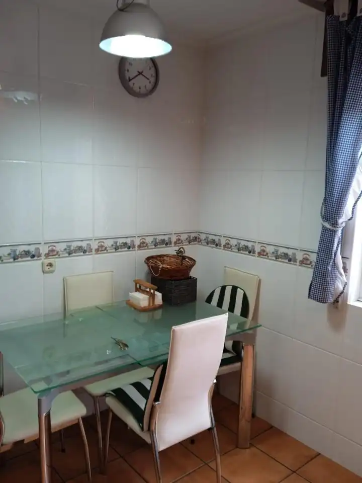 Kitchen of Houses for rent in Santiago de Compostela   with Private garden