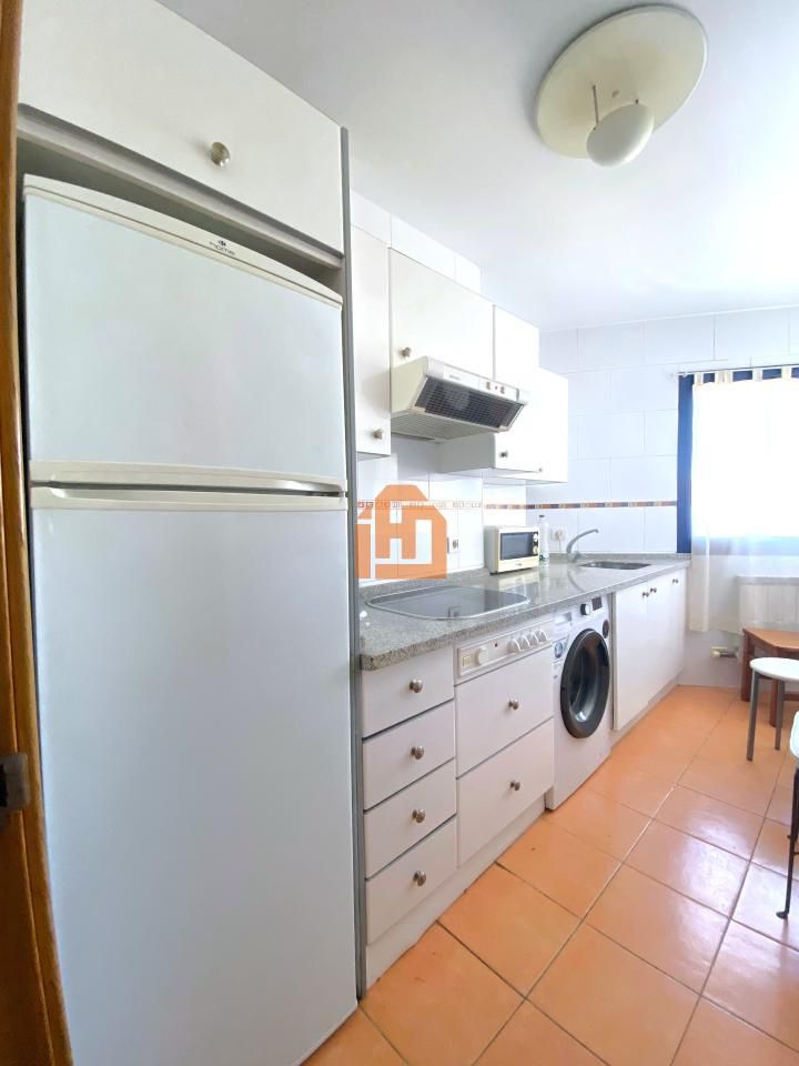 Cocina de Apartamento de alquiler en León Capital  con Calefacción, Parquet y Trastero