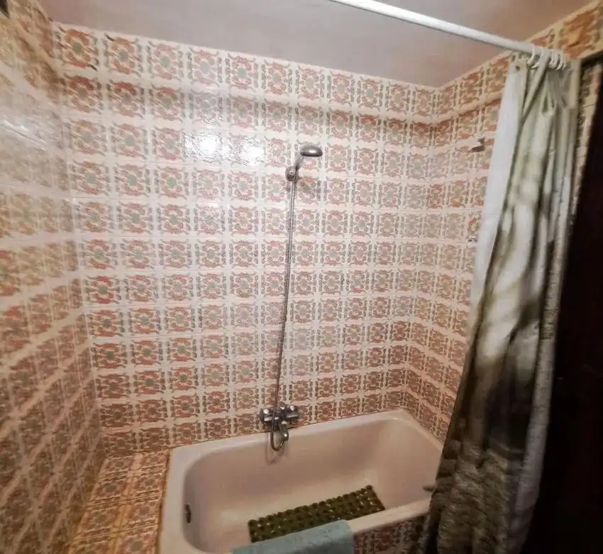 Bany de Pis en venda en Valencia amb Terrassa, Moblat i Balcó