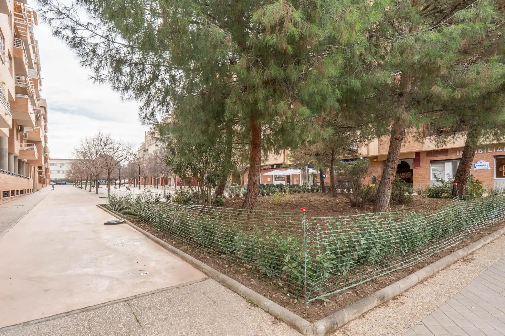 Parking of Commercial properties for sale in Granada