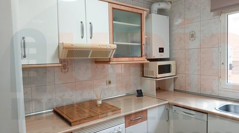 Foto 4 de Piso en venta en Calle Rafael María de Labra, Fozaneldi - Tenderina, Oviedo